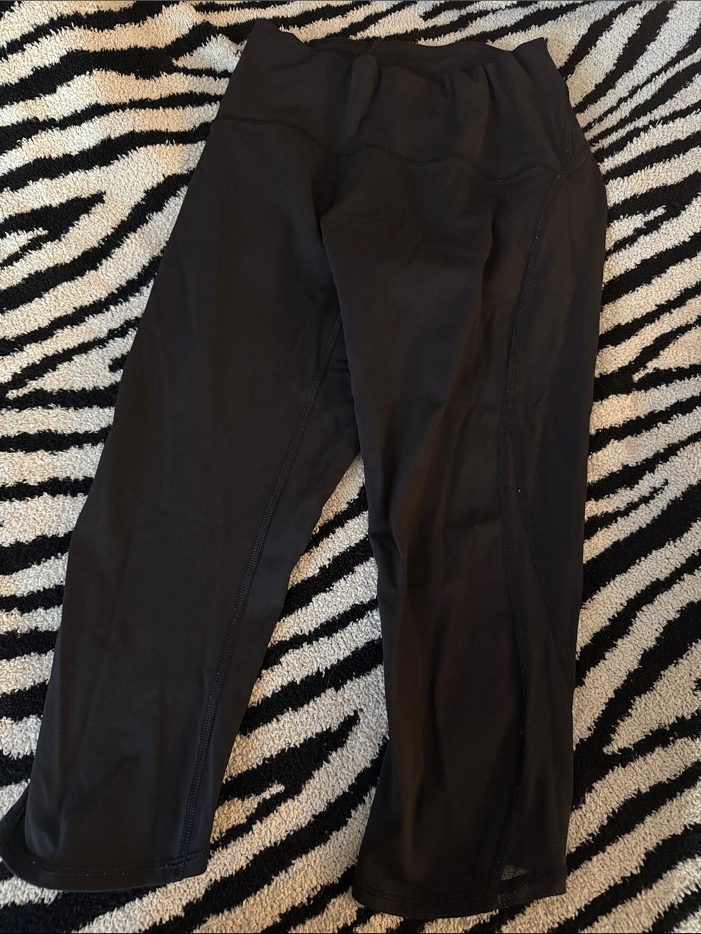 Lululemon Black Athletic Capri Leggings